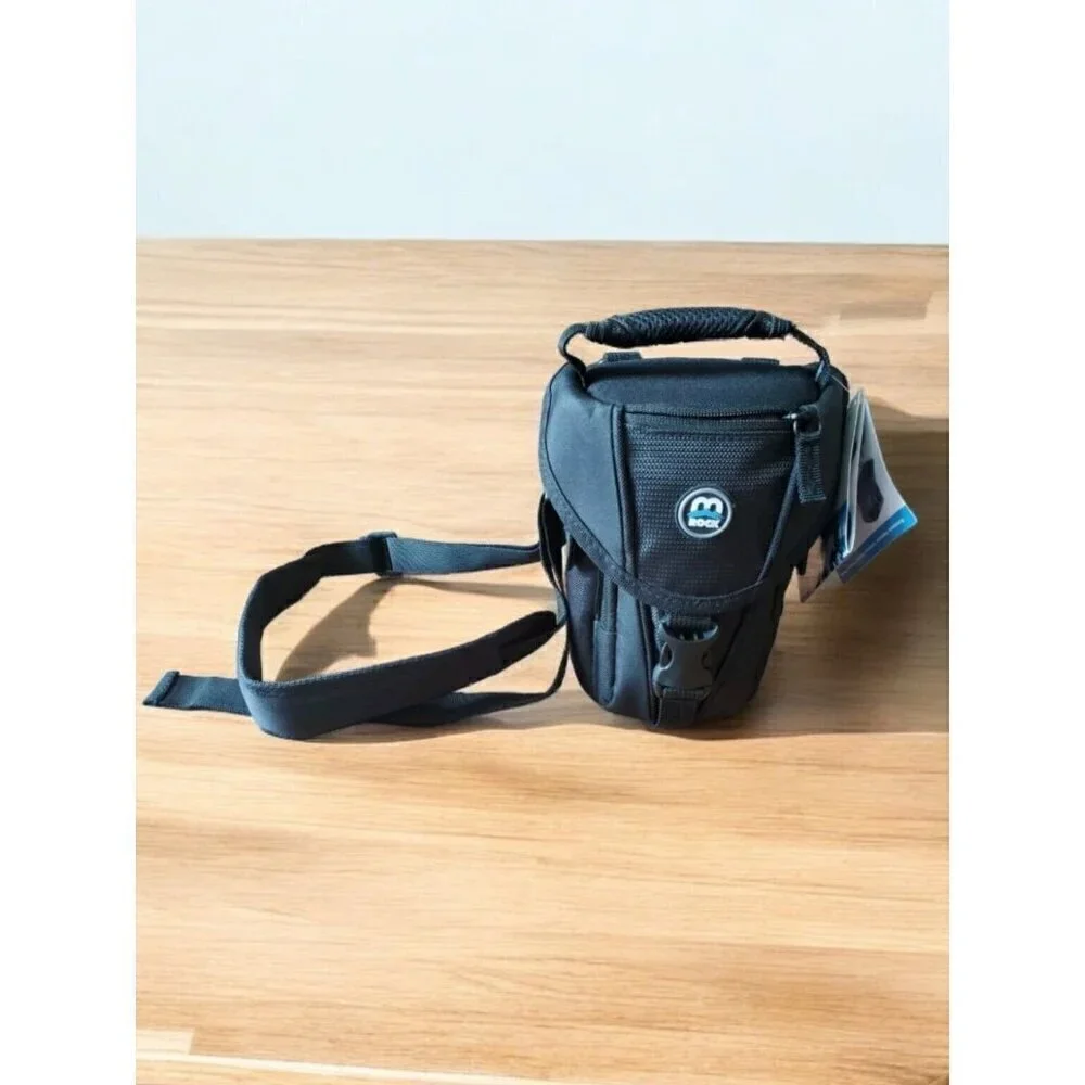 M Rock Camera Bag 506 Niagra black shoulder strap attaches to belt NWT